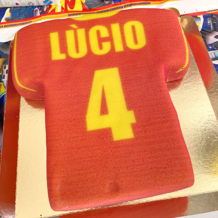 Football shirt cake, plain – various colours