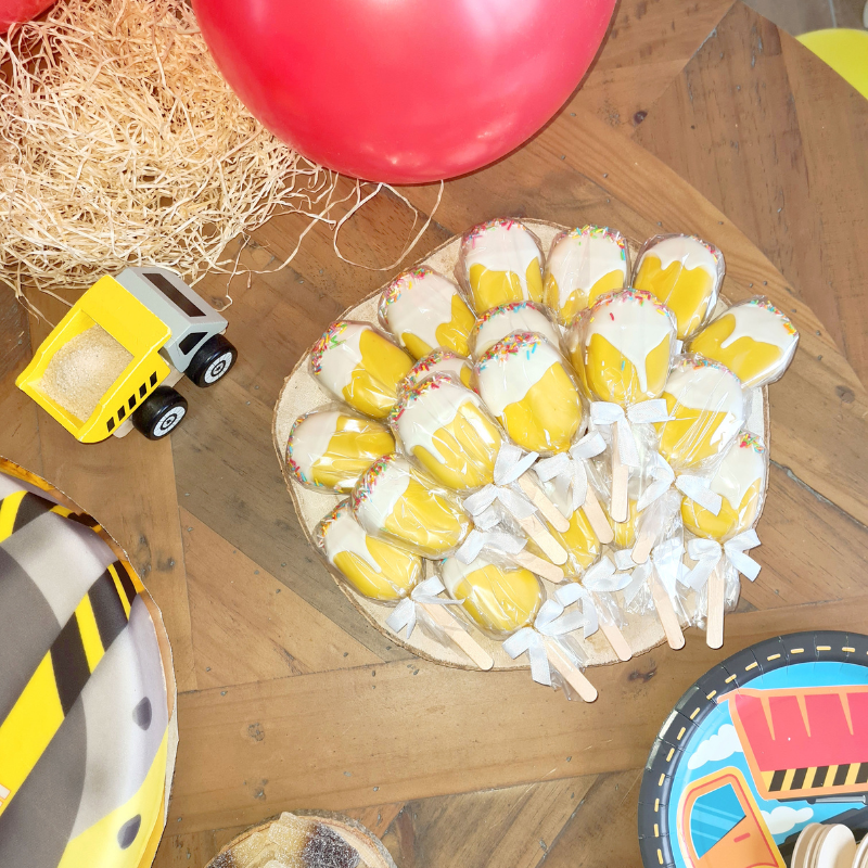 Yellow Cake Popsicles (10 pieces)