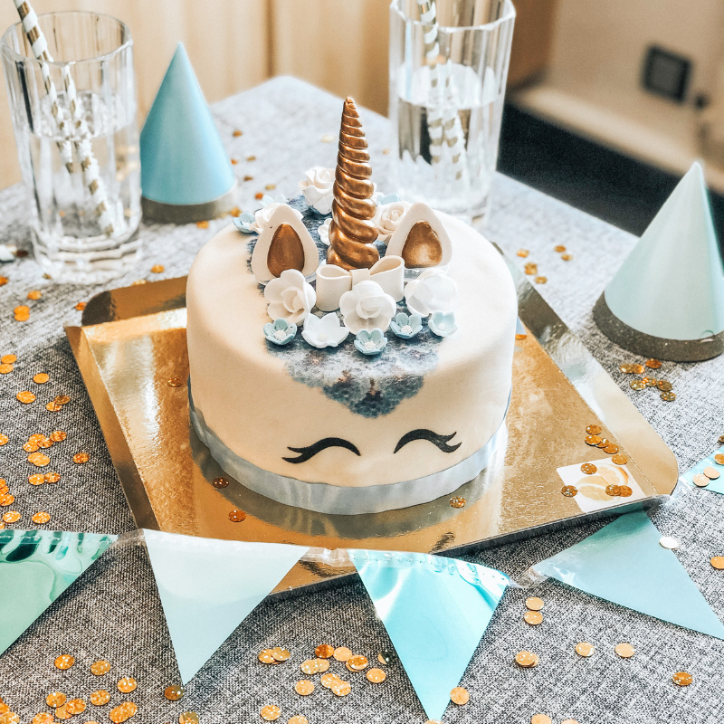 Blue Unicorn Deluxe Cake – double height
