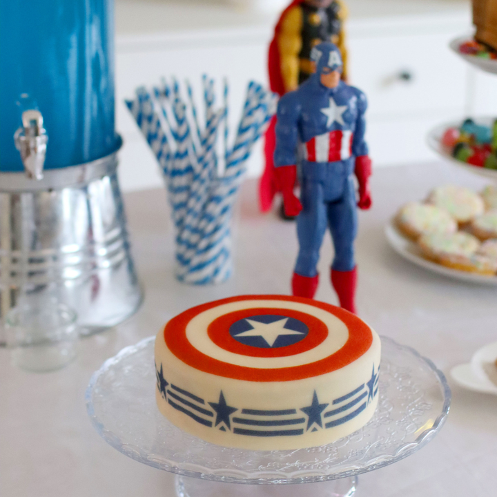 Captain America® on a Stars and Stripes cake