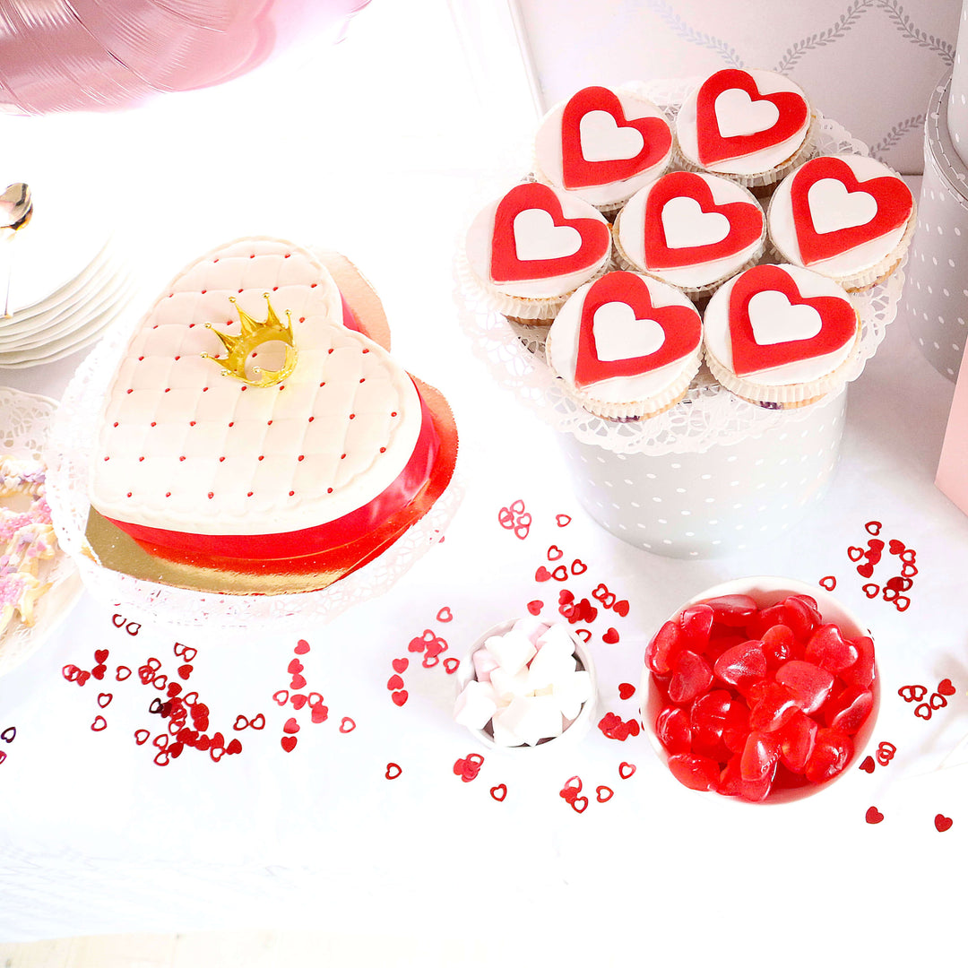 Deluxe Valentine’s Day Cake in Heart Shape