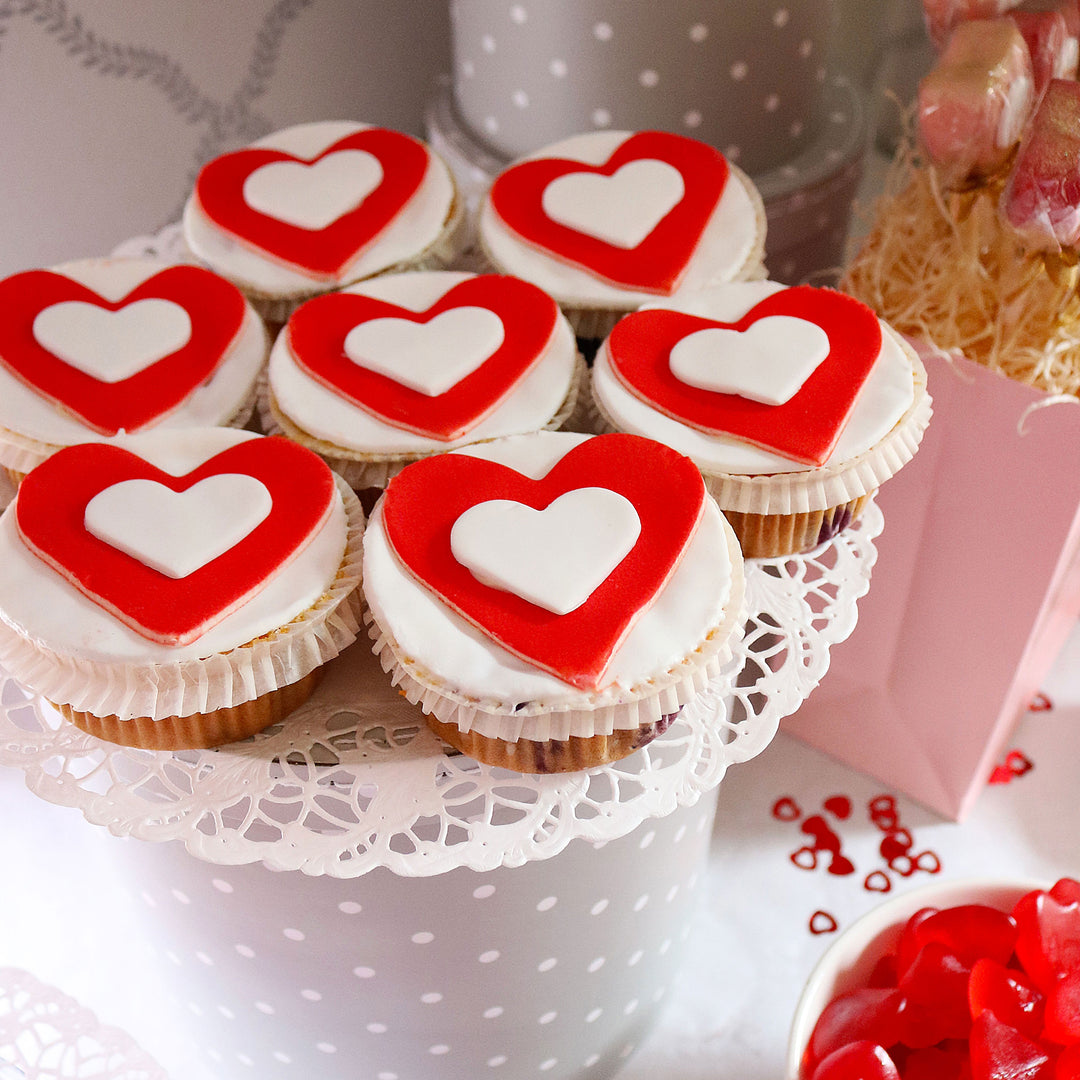 Heart-shaped cupcakes, 9 pieces
