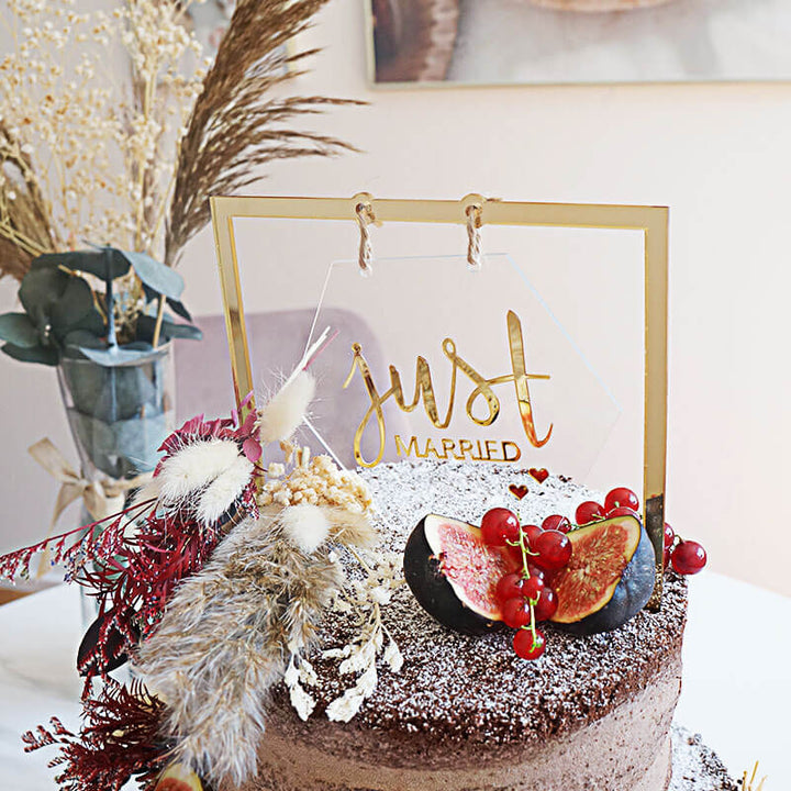 Boho Wedding Chocolate 2-tier including decorations and cake topper – serves 30 people!