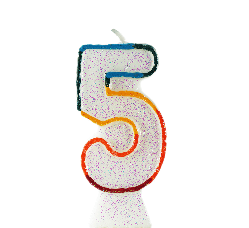Colourful cake candles with numbers 0–9