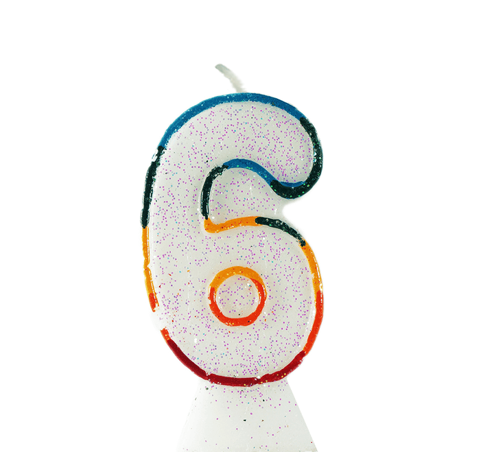 Colourful cake candles with numbers 0–9