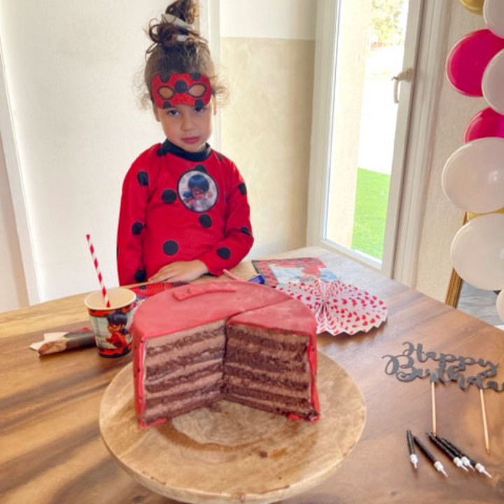 Red Deluxe Cake – double height