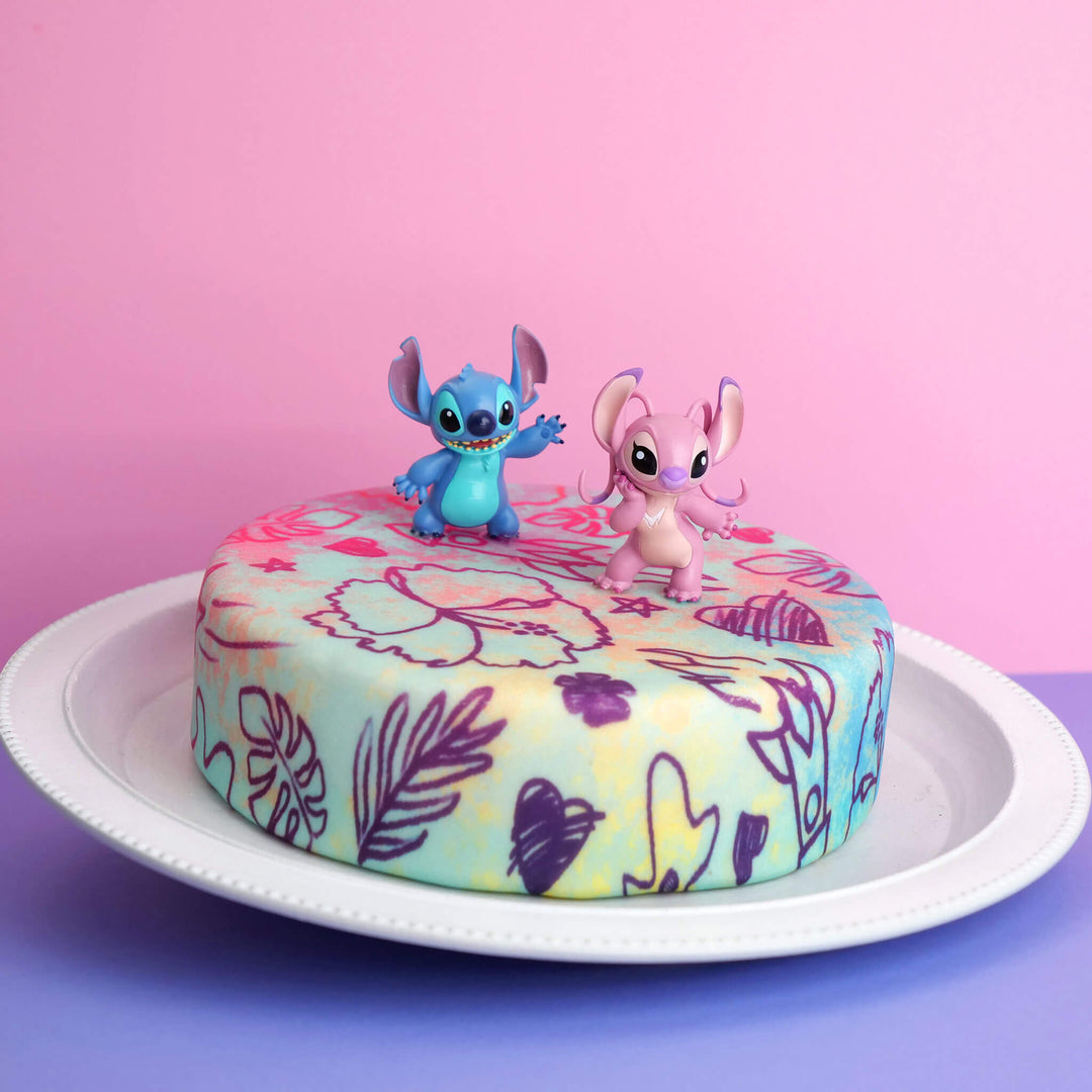 Angel & Stitch® on cake