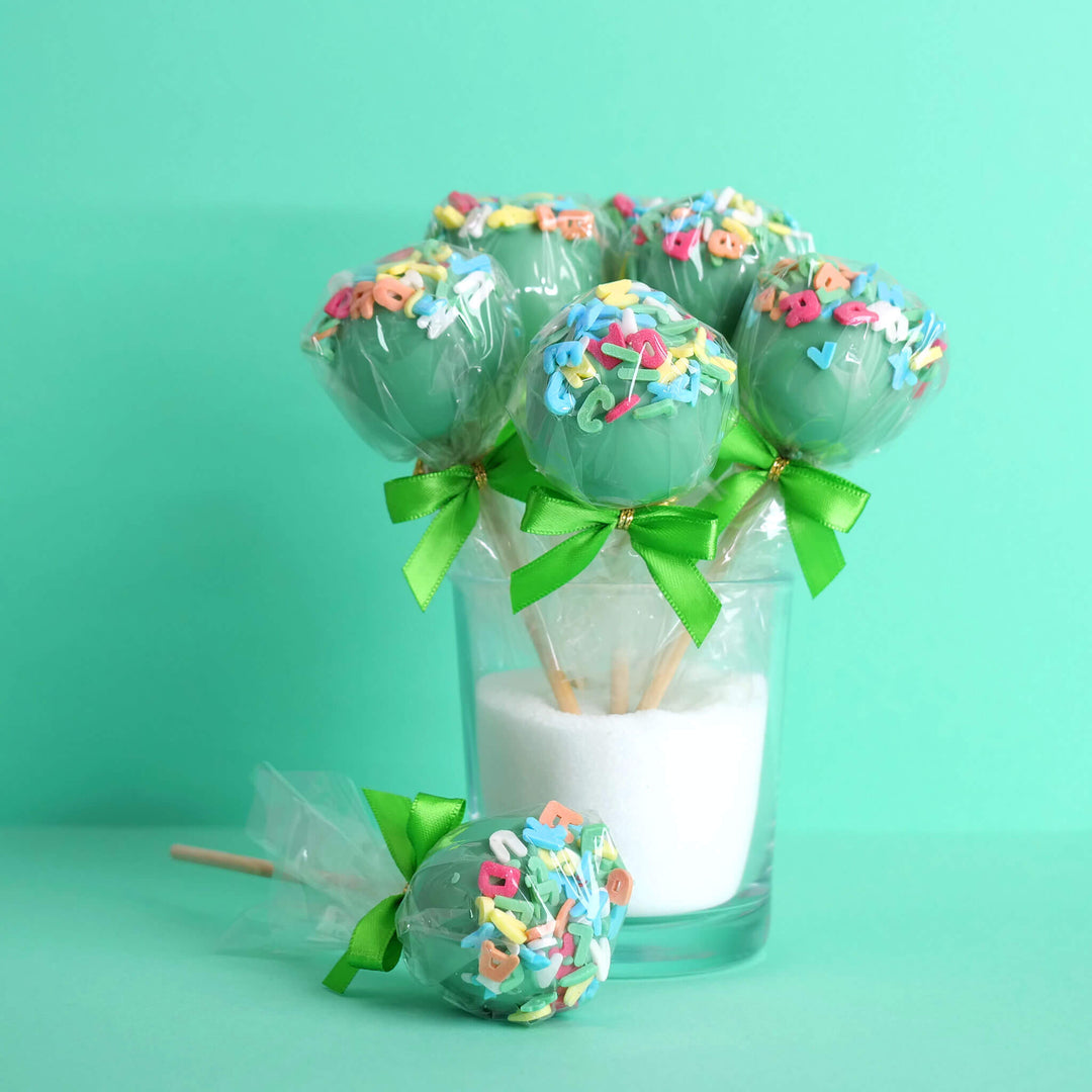 Green letter cake pops (12 pieces)