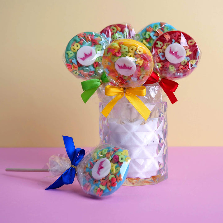Colourful letter lollipops with logo (10 pieces)