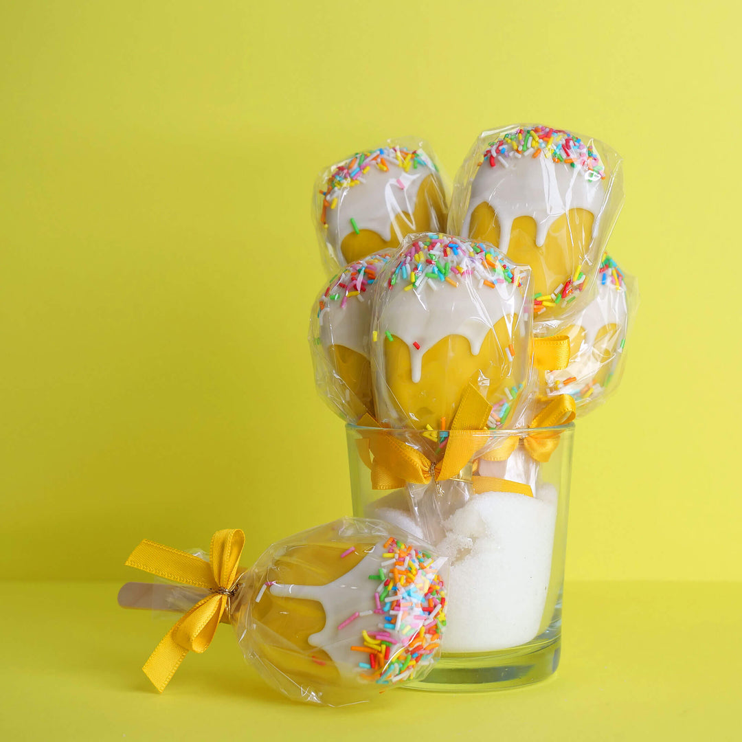 Yellow Cake Popsicles (10 pieces)