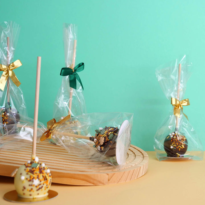 Deluxe Christmas cake pops with gold and green sprinkles (10 pieces)