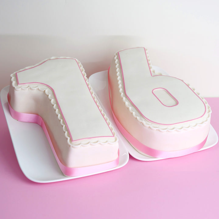 Double-digit cakes, various colours