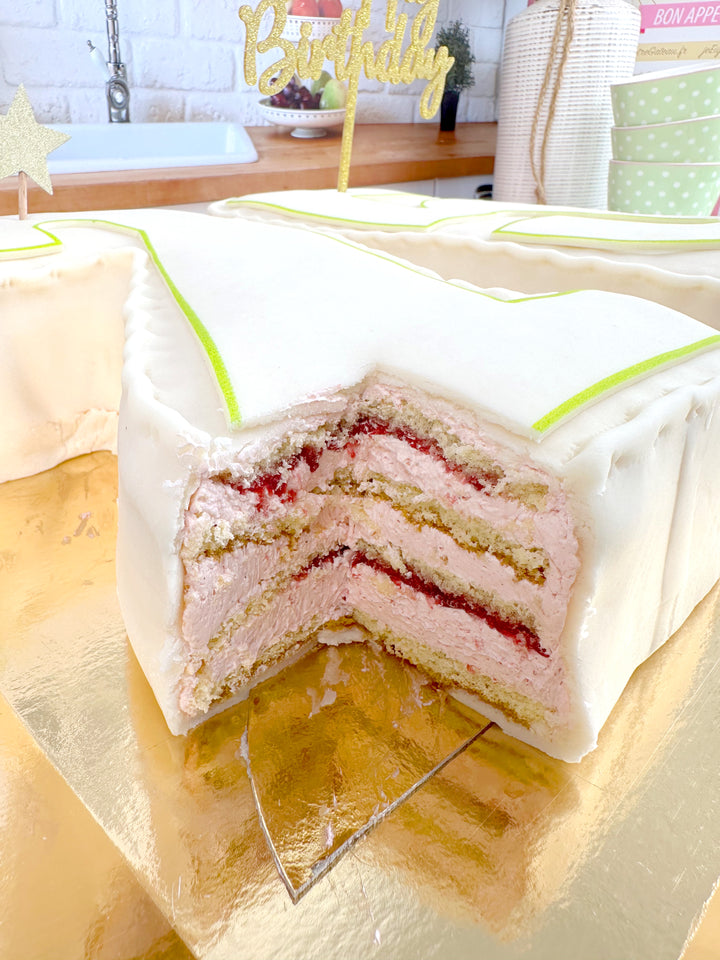 Double-digit cakes, various colours