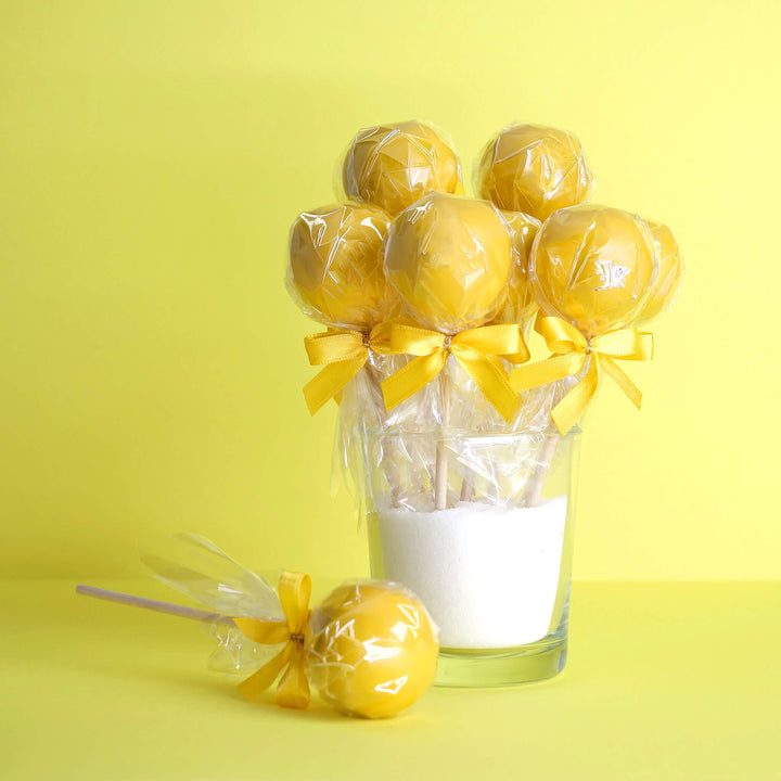 Single-colour cake pops (12 pieces)