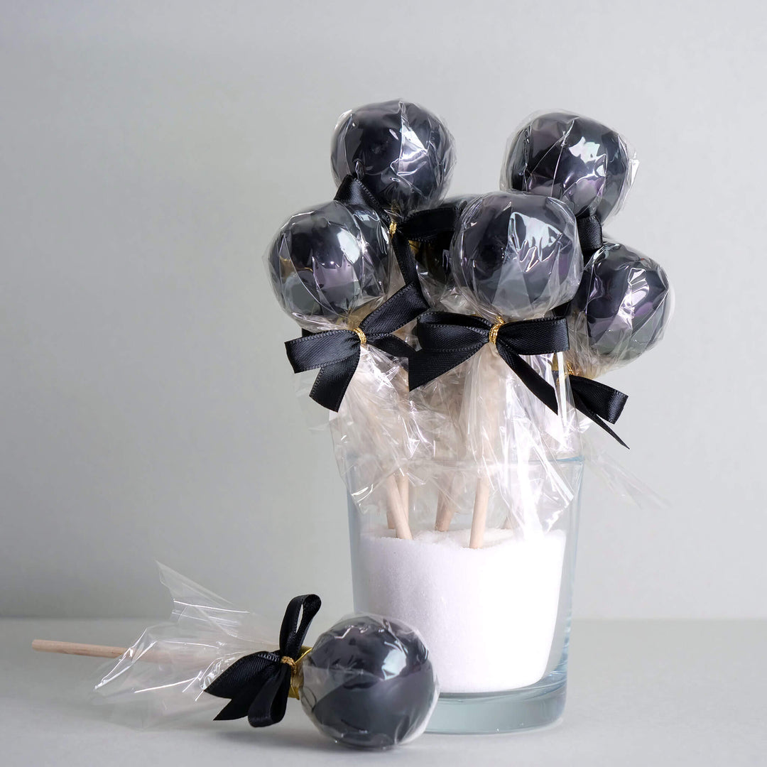 Single-colour cake pops (12 pieces)