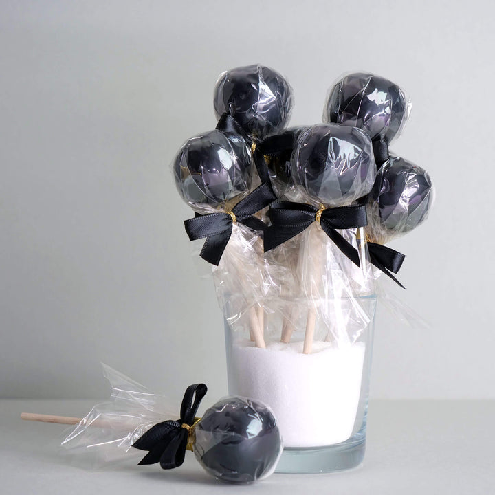 Single-colour cake pops (12 pieces)