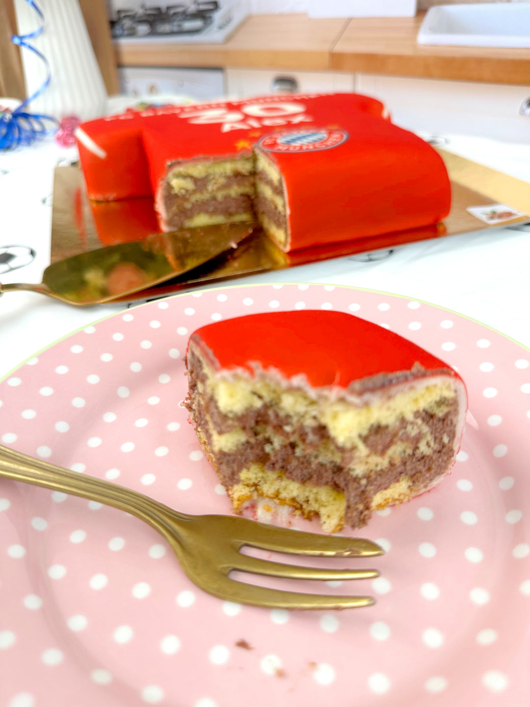 FC Bayern Munich Jersey Cake