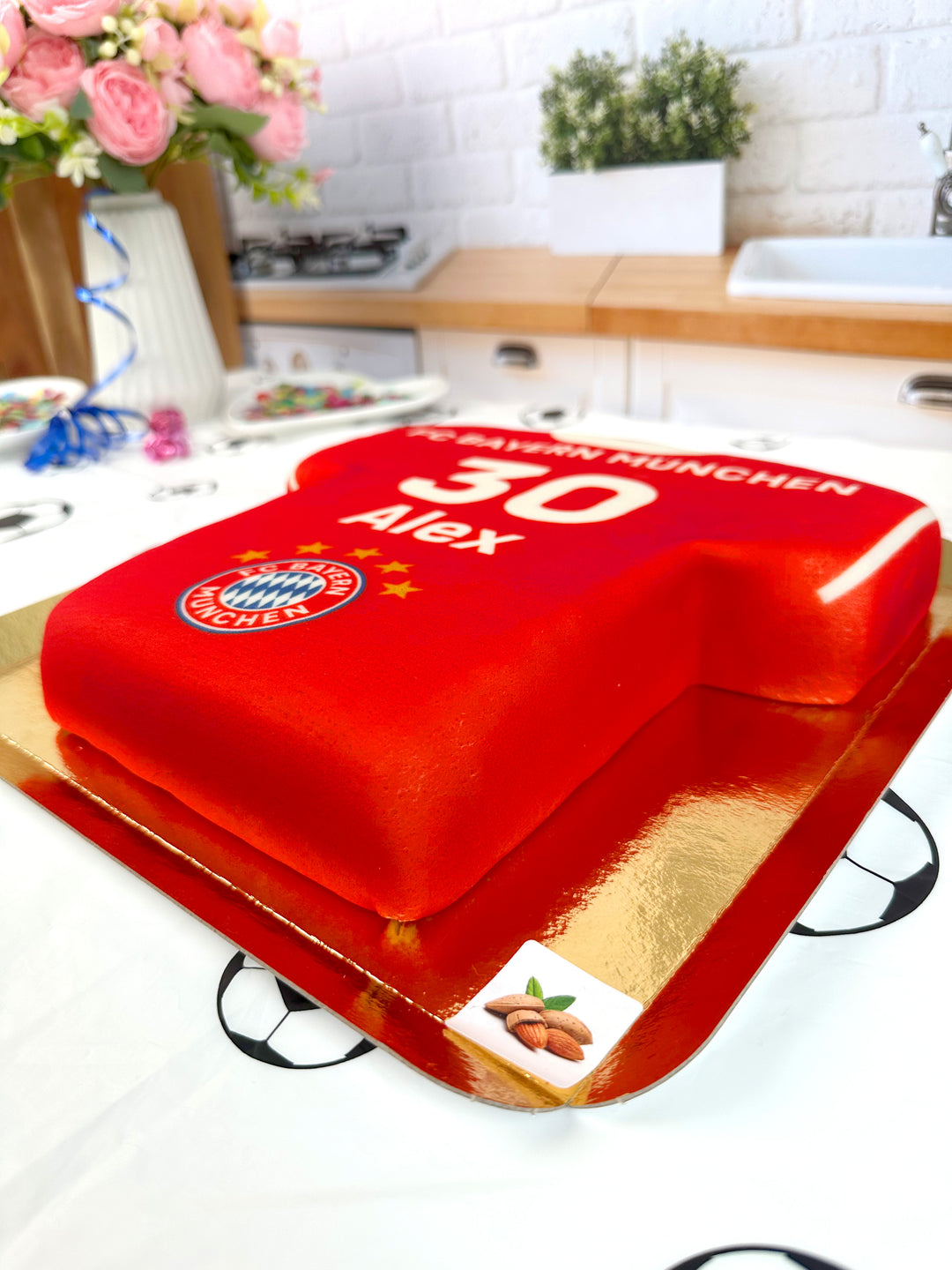 FC Bayern Munich Jersey Cake