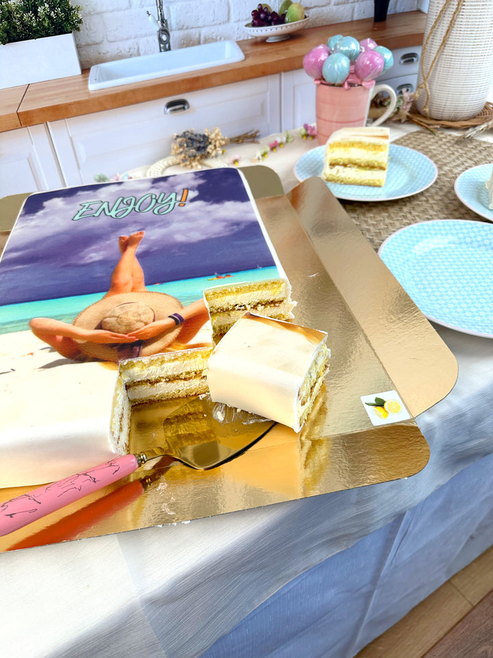 Photo cake without frame
