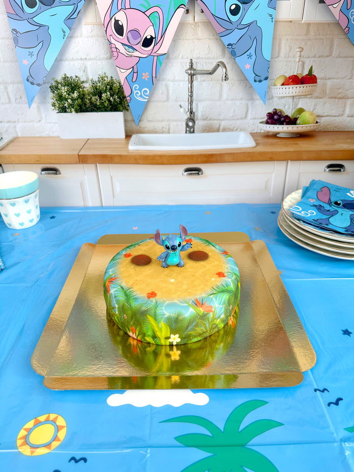 Stitch® on Tropical Beach Cake