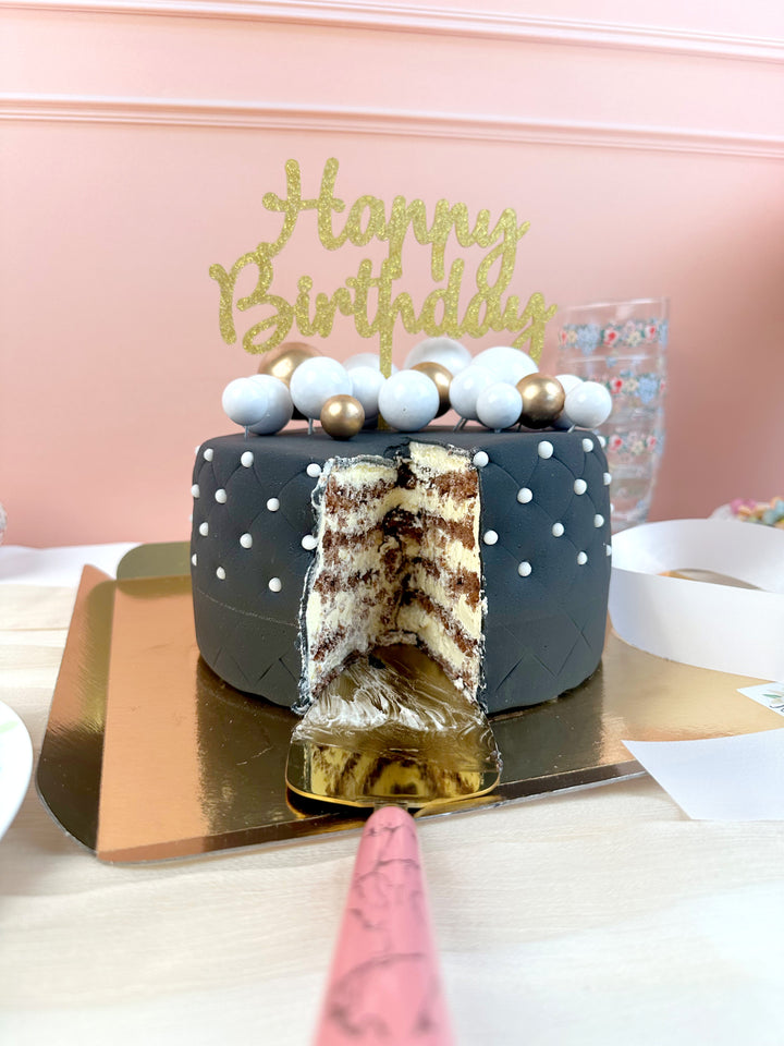 Black Deluxe Cake – double height