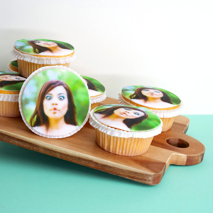 9 photo cupcakes