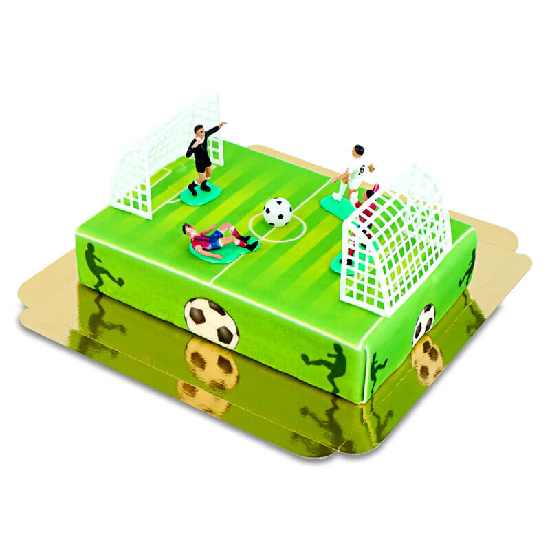 Fußballfeld-Torte mit Fußballern
