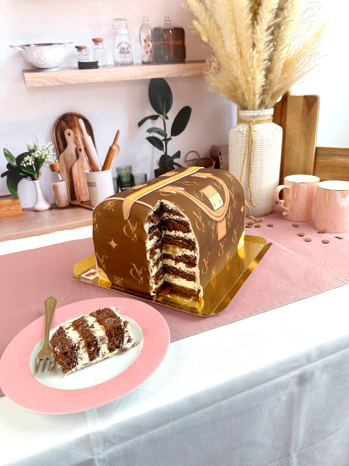 Handbag Cake VG, brown with beige details
