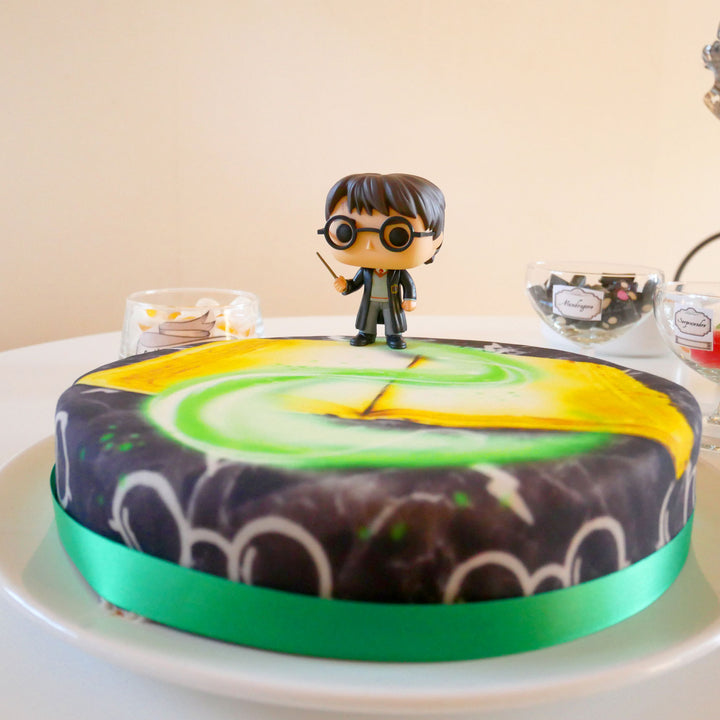 Harry Potter® on a green magic cake