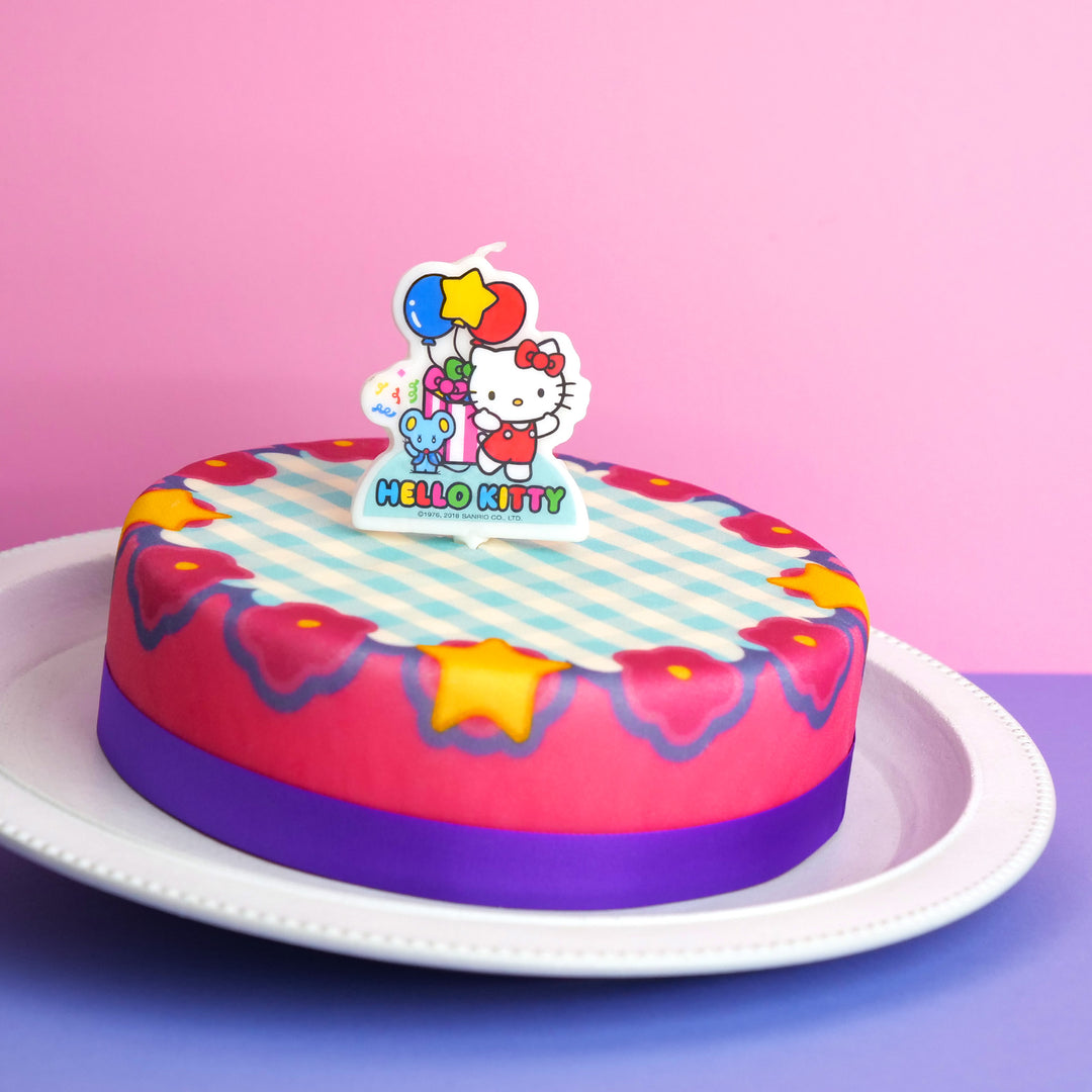 Hello Kitty® on a picnic cake