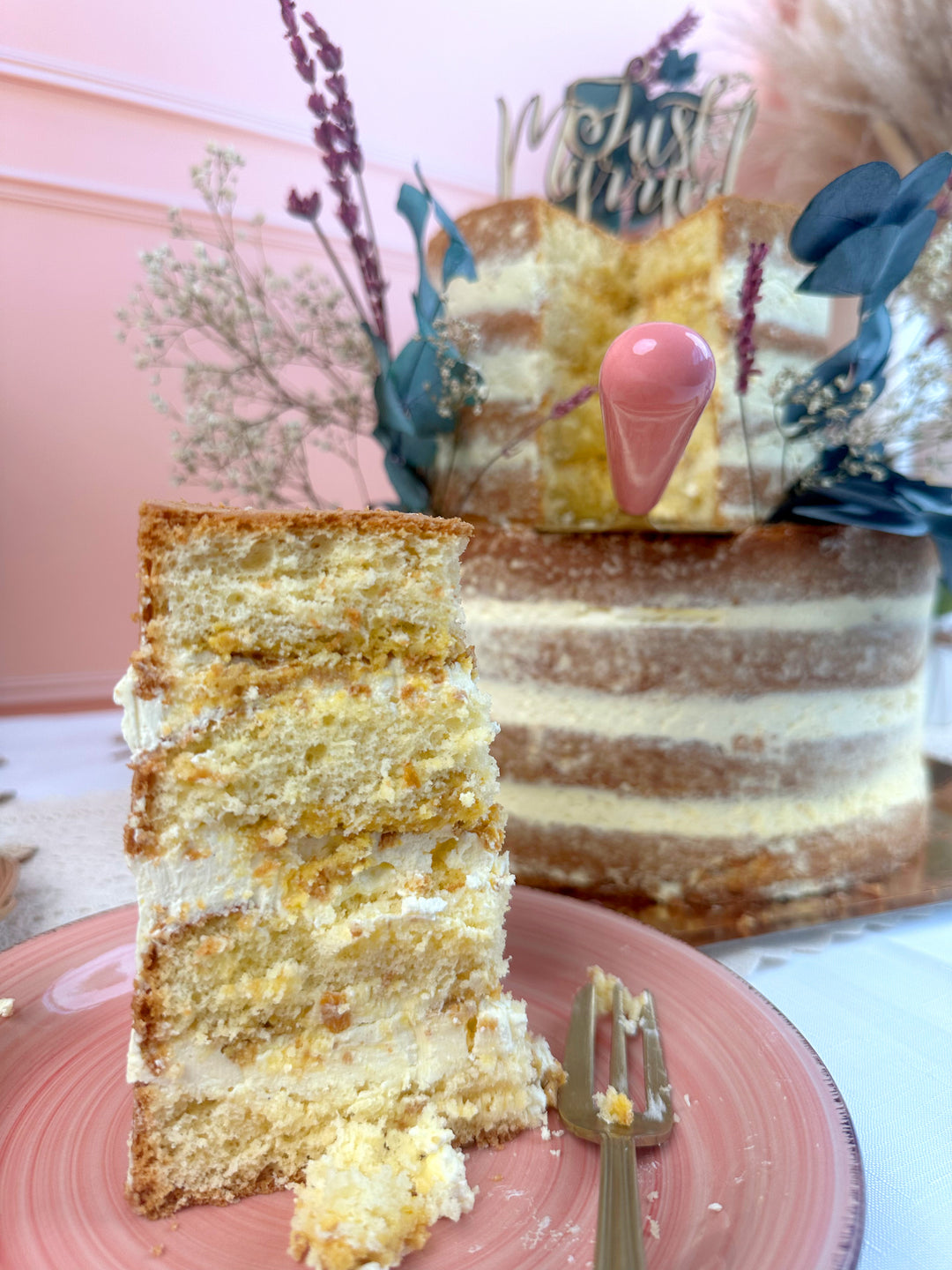 Naked Cake wedding cake – vanilla/raspberry