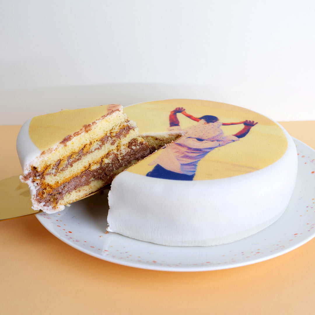Round photo cake