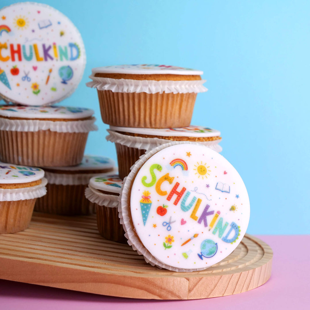 Schoolchildren Cupcakes (9 pieces)