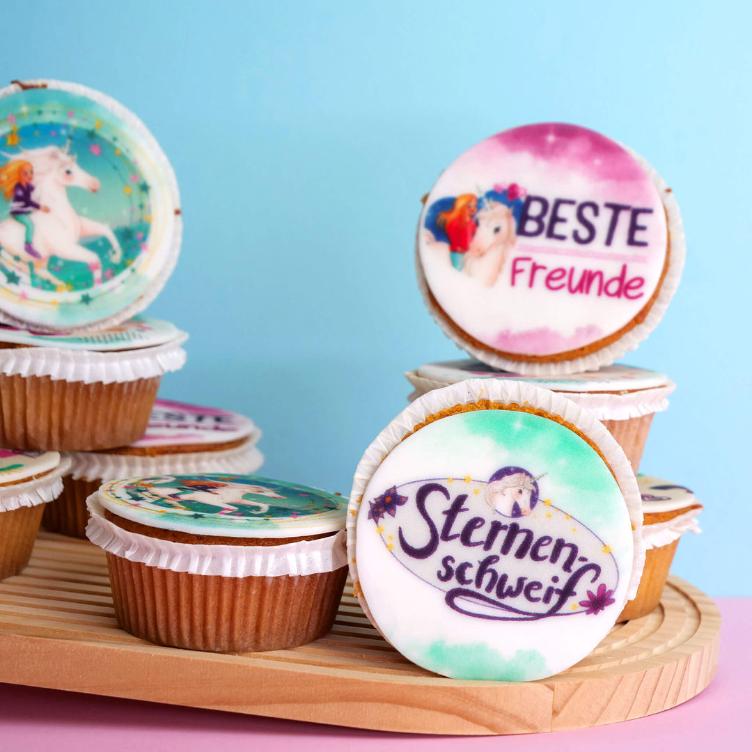 Star Tail Cupcakes (9 pieces)