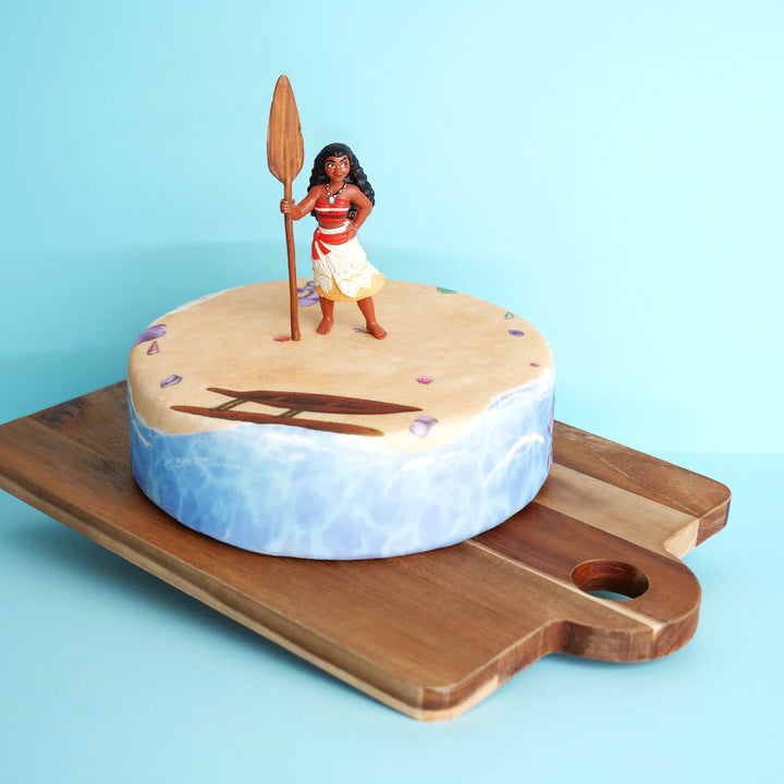 Vaiana® on Island Cake