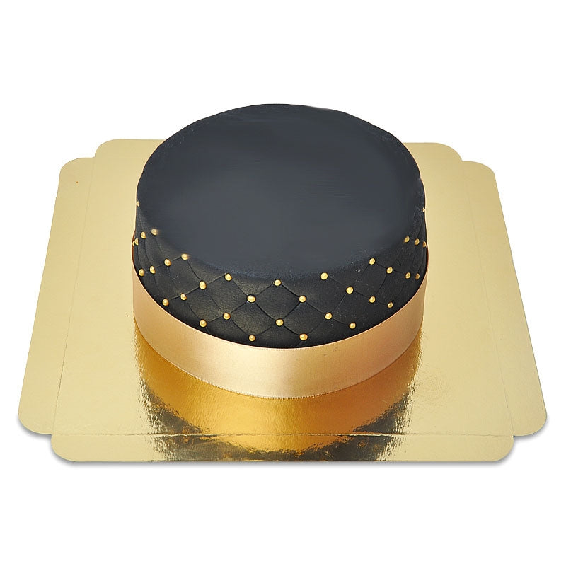 Black Deluxe Cake – double height