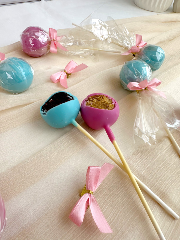 Cake pops with colourful icing and logo (12 pieces)