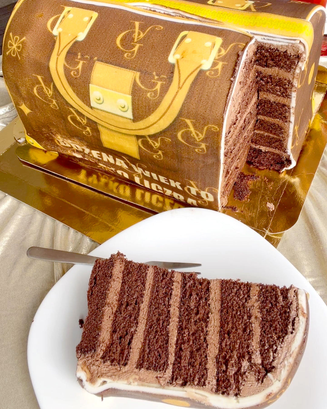 Handbag Cake VG, brown with beige details