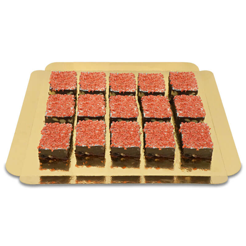 15 brownies with strawberry crisp topping