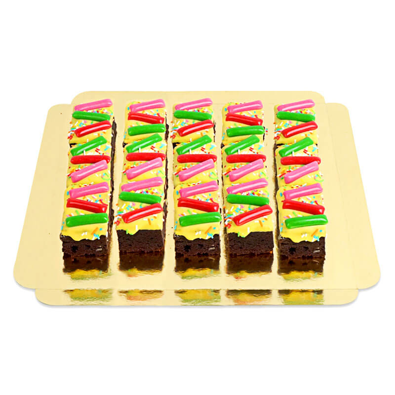 15 brownies with chewy sweet decoration
