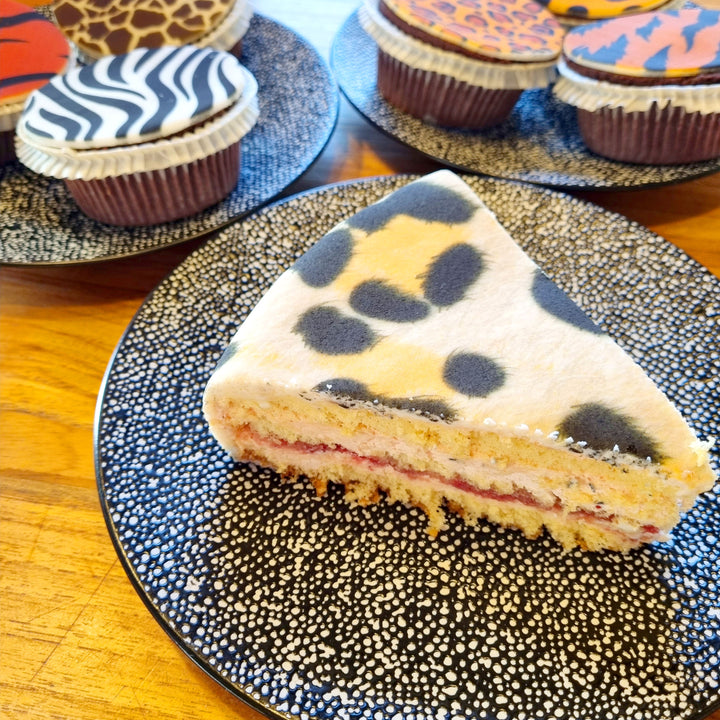 Leopard-print cake