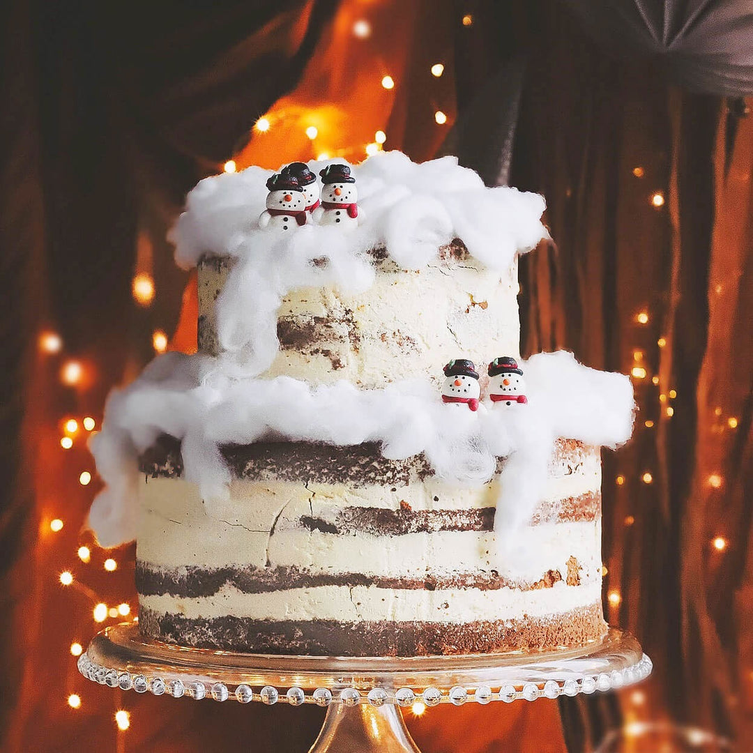 Two-tier naked cake – vanilla/raspberry