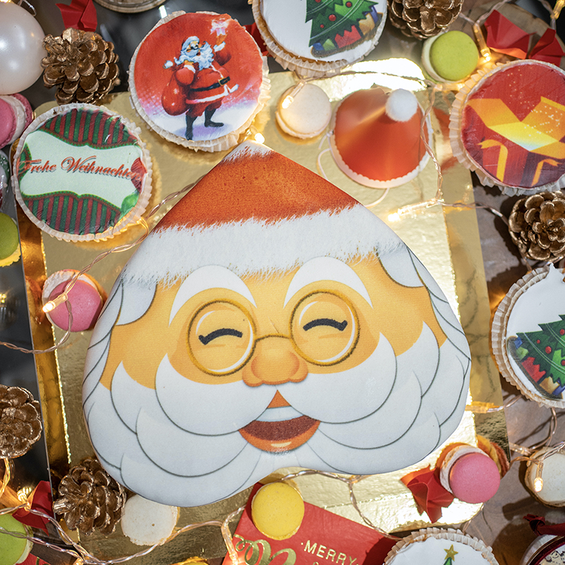 Santa Claus cake