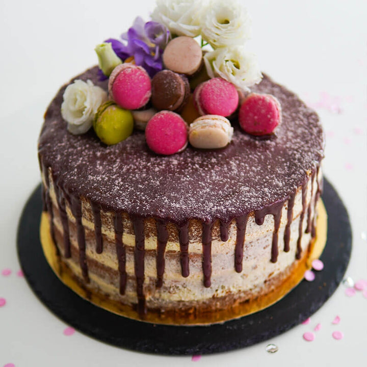 Large Naked Cake – Vanilla/Raspberry