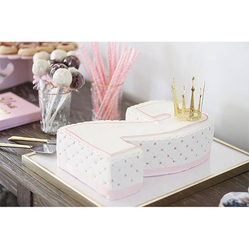 Deluxe Number Cake, various colours