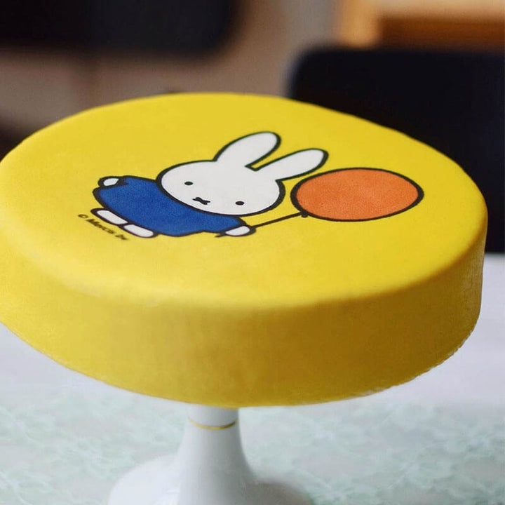 Yellow Miffy with Balloon Cake