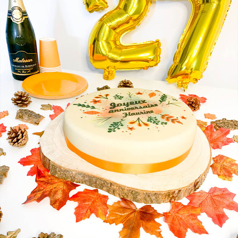 Cake with autumn decorations