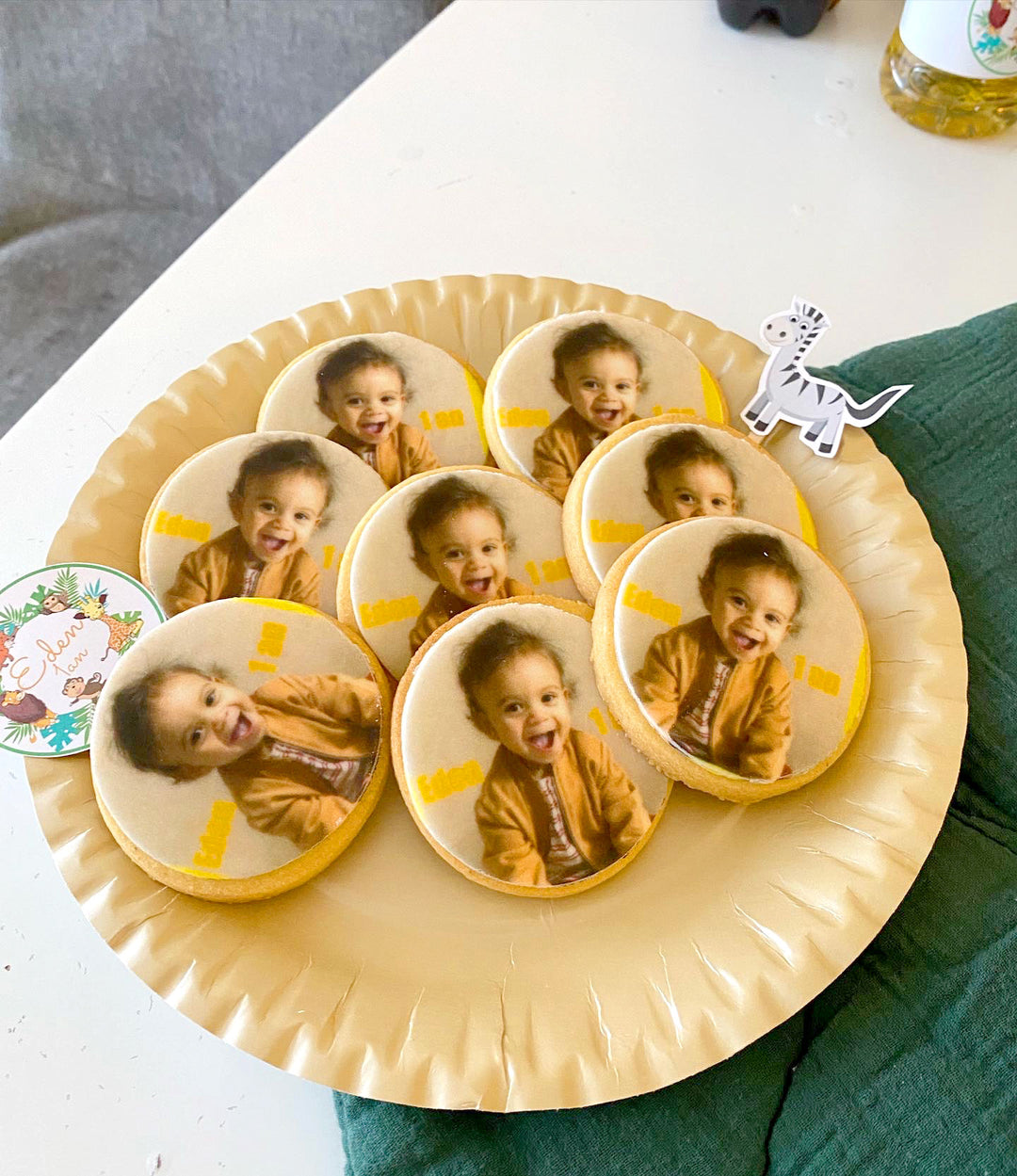 Photo biscuit, round (12 pieces)