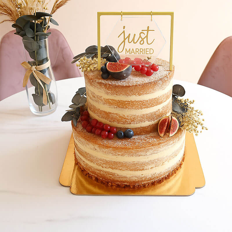 Green Wedding Vanilla-Raspberry 2-tier cake incl. decorations and cake topper – serves 30 people!