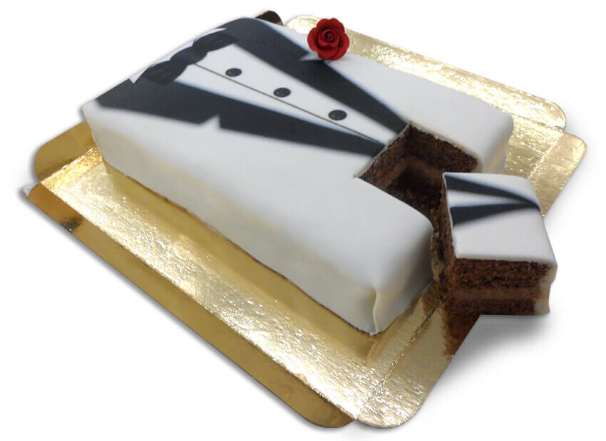 Groom's Cake: Black and White Tuxedo